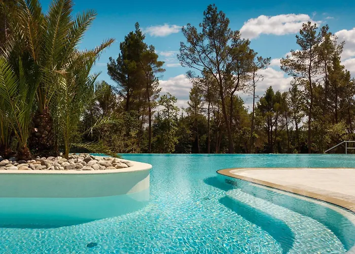 Lovely Stacaravan In Vabriga With Wifi Campingplads 5*