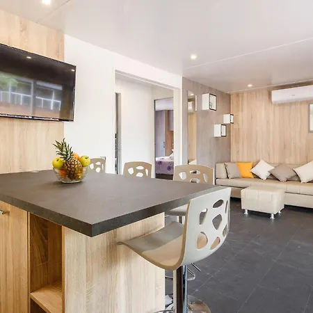 Lovely Stacaravan In Vabriga With Wifi Campsite