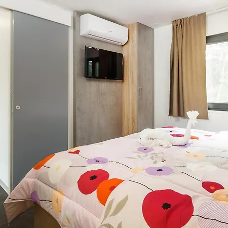 Gorgeous Stacaravan In Vabriga With Wifi Porec