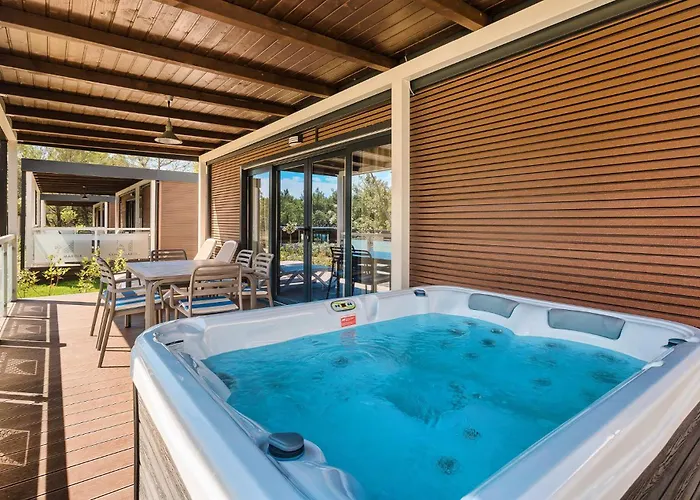 Lovely Stacaravan In Vabriga With Wifi 5* Poreč